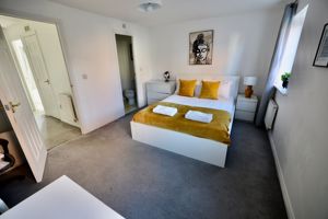 Photo 17- click for photo gallery